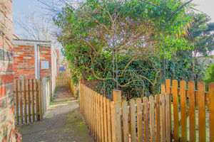 Photo 23- click for photo gallery